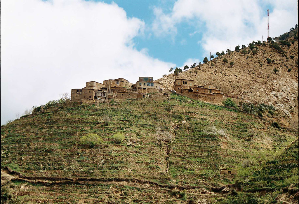 Atlas-mountains-and-desert-of-agafay
