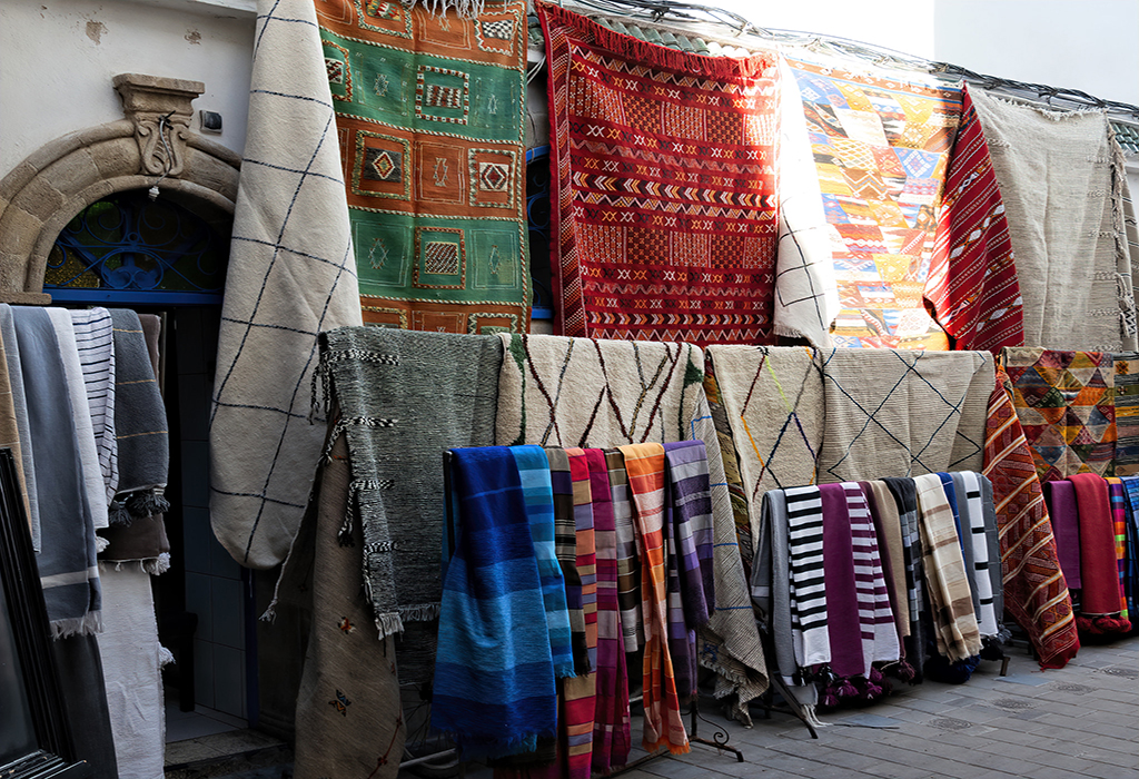 best-Moroccan-rugs-Carpets.-at-Marrakech-city-tour